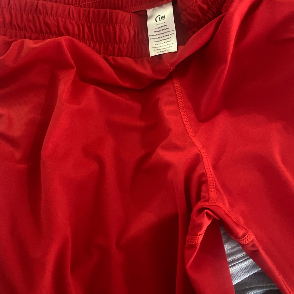 Zyia jogger red brand new never worn no tie .. washed but never worn